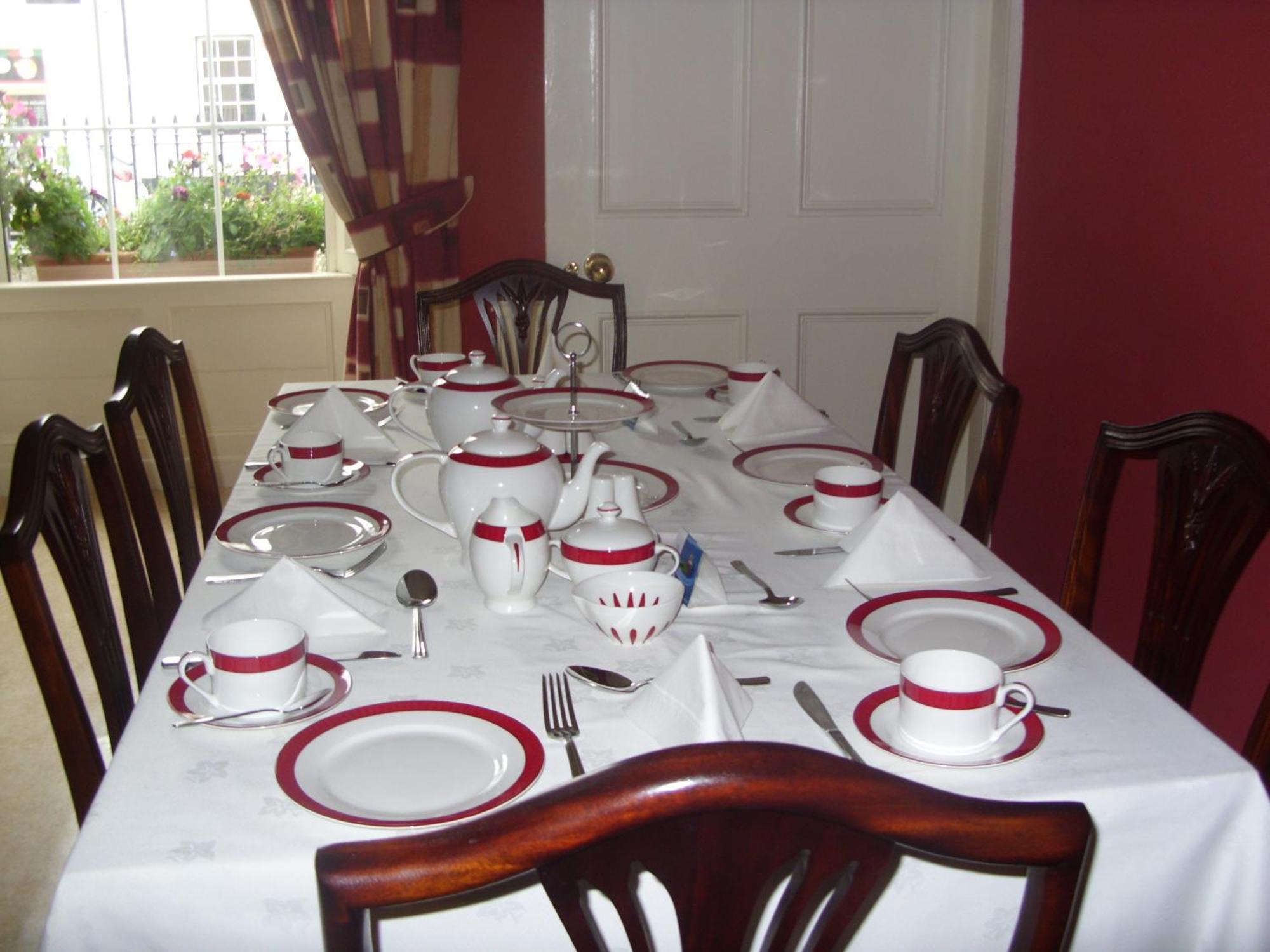 Townsend House Guest House Birr Extérieur photo